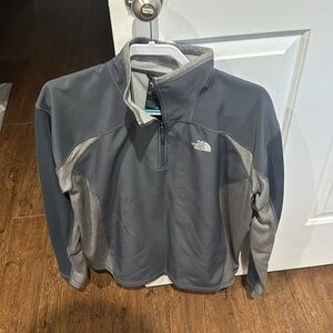 North face pullover
